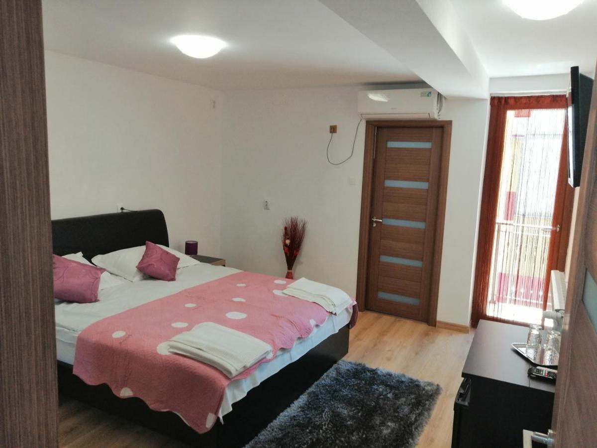 فندق Casa Gabi'S Orşova المظهر الخارجي الصورة