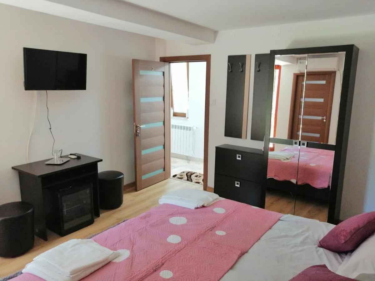 فندق Casa Gabi'S Orşova المظهر الخارجي الصورة